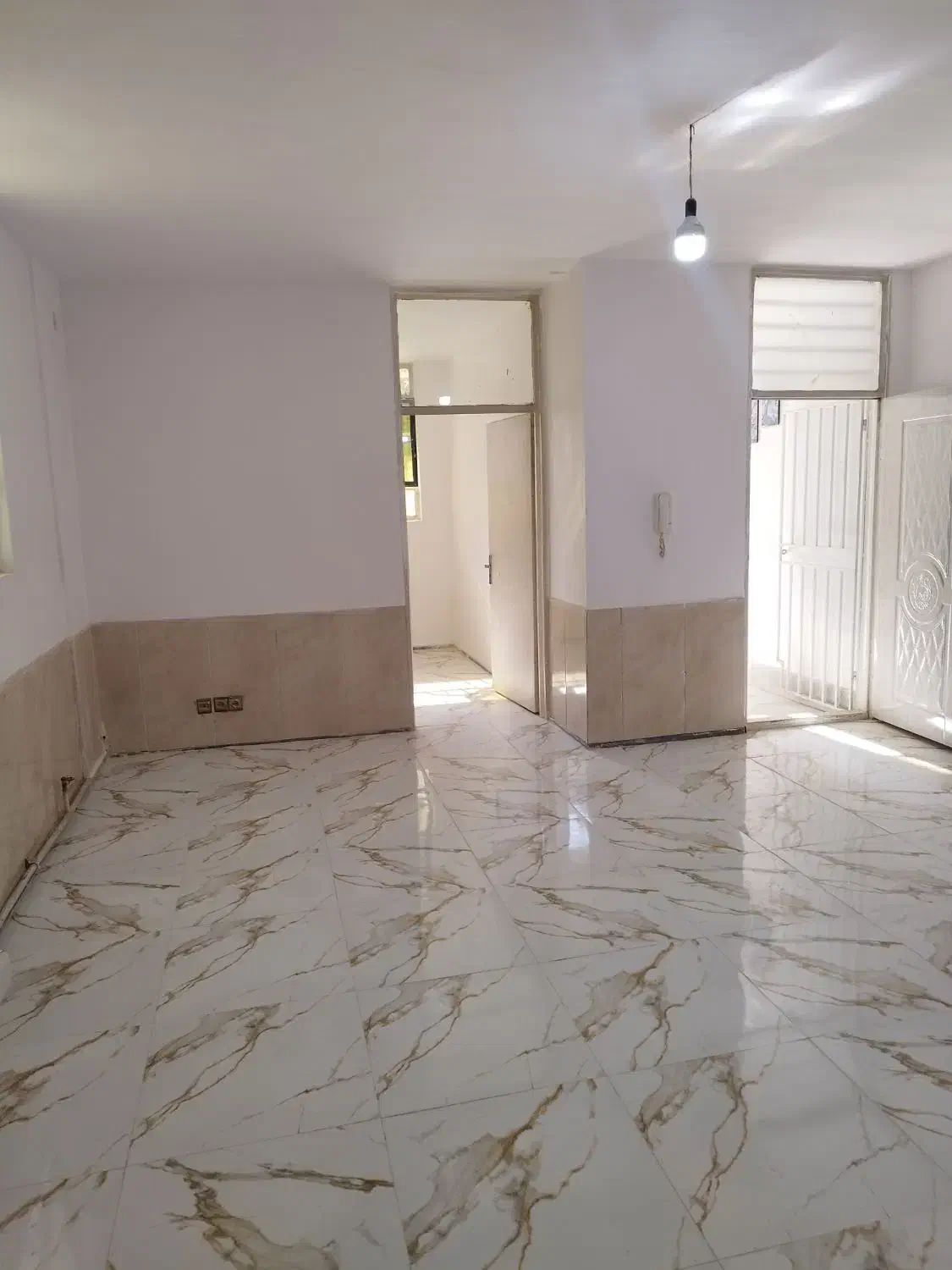 واحد ۶۵ متری //شیک و بازسازی شده //با پارکینگ|فروش آپارتمان|پاکدشت, پاکدشت (مامازند)|دیوار