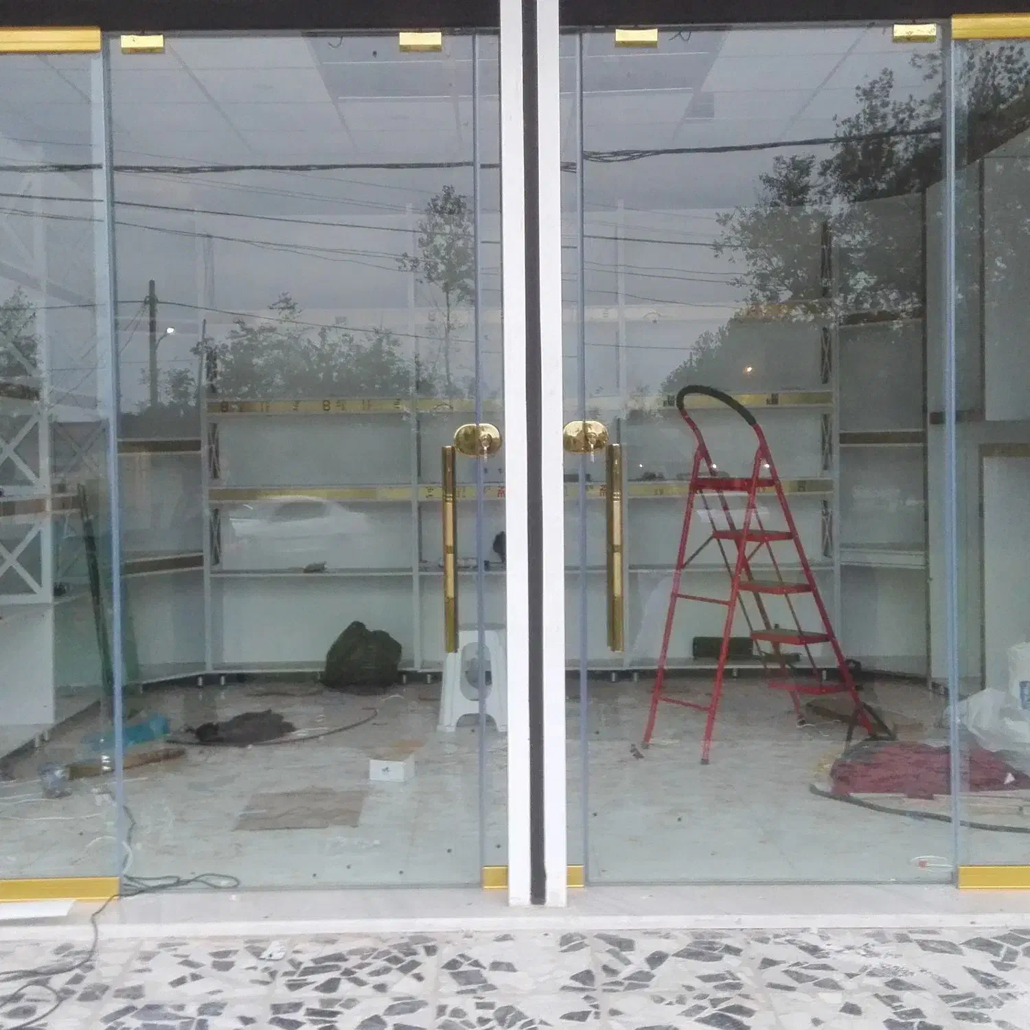 شیشه سکوریت نگین الماس|خدمات پیشه و مهارت|خمام, |دیوار