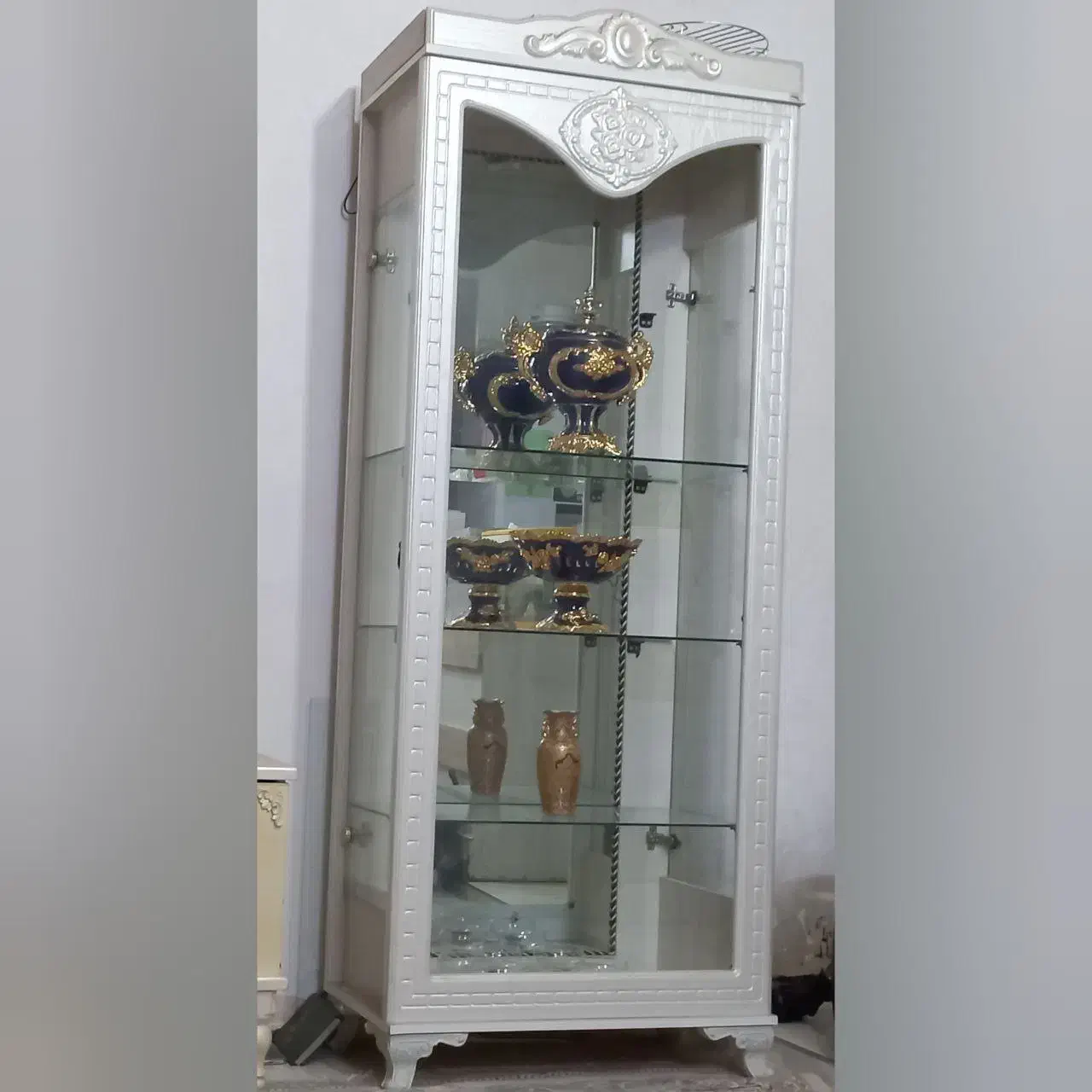 میز تلویزیون و گنجه|میز تلویزیون|مشهد, بهمن|دیوار