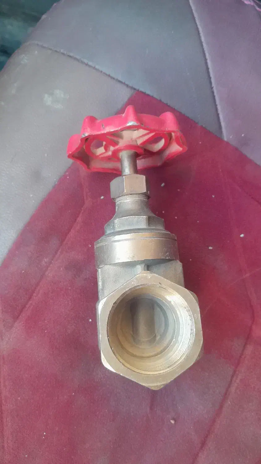 شیرفلکه سالم نوه ۲اینچ|ابزارآلات|همدان, |دیوار