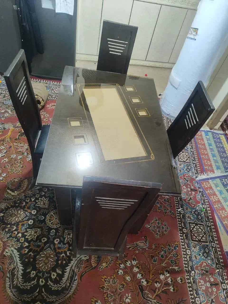 میز غذا خوری|میز و صندلی غذاخوری|خرمشهر, |دیوار