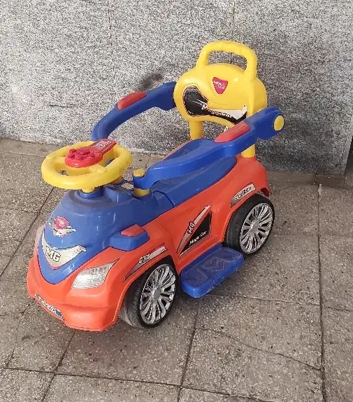 ماشین دسته دار حمل کودک|کالسکه و لوازم جانبی|گلبهار, شهر جدید گلبهار|دیوار