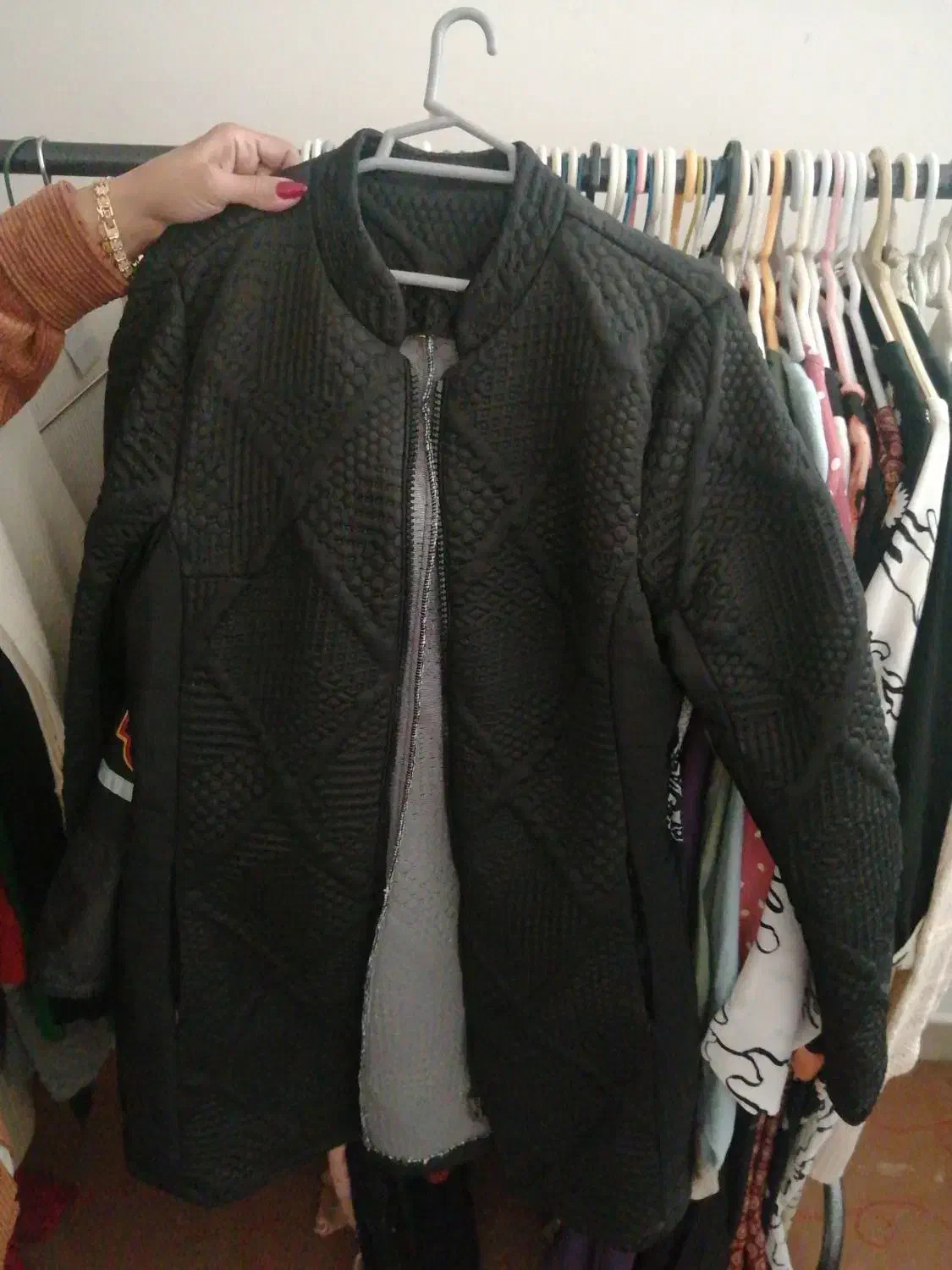 لباس زنانه نو درحد نو|لباس|صدرا-فارس, فاز ۱|دیوار