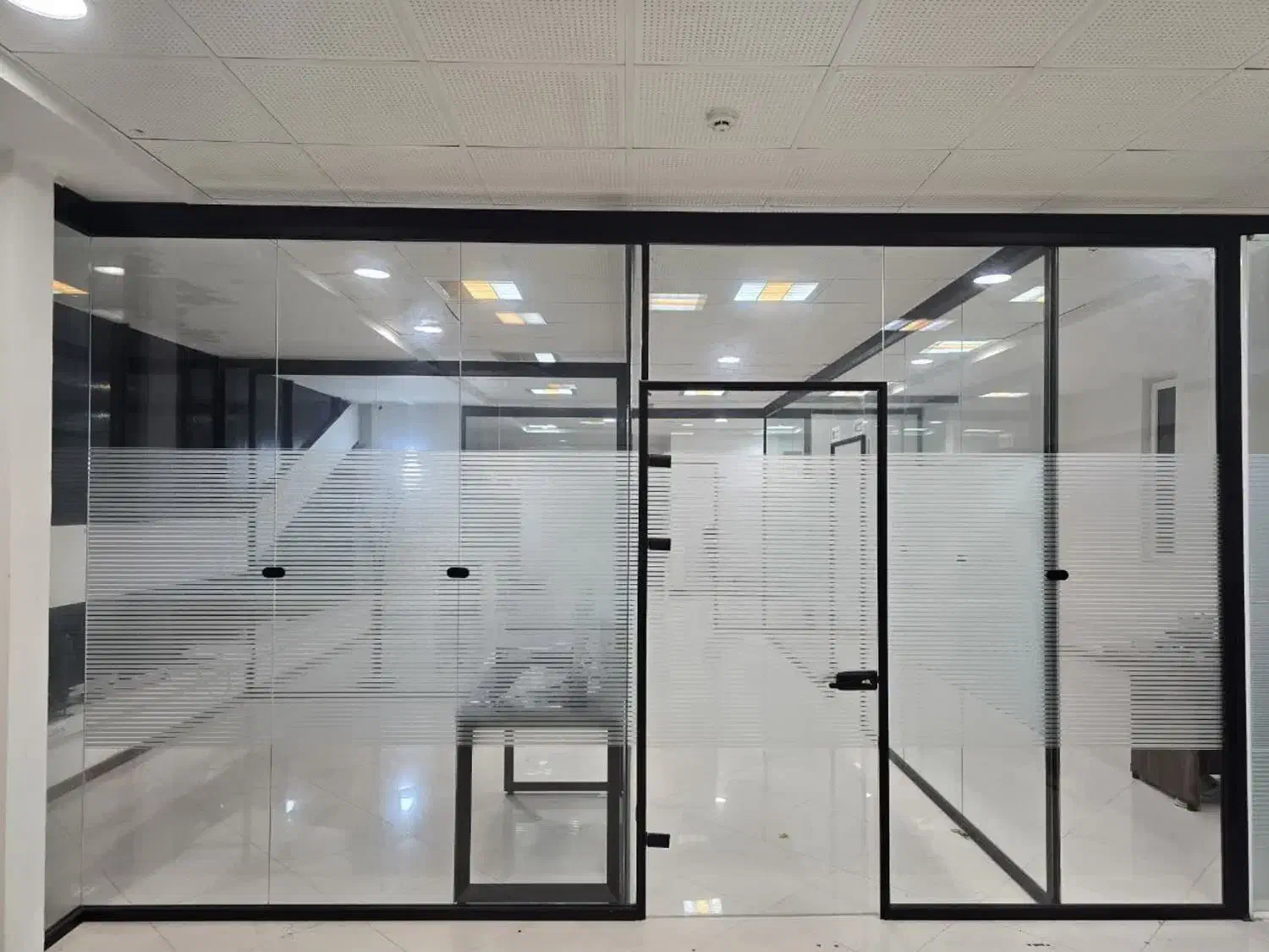 پارتیشن شیشه ای|دفتر کار|مشهد, سناباد|دیوار