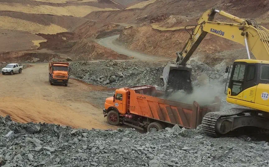 استخدام راننده پایه یک برای معدن آهن میمون آباد|استخدام حمل و نقل|دهگلان, |دیوار