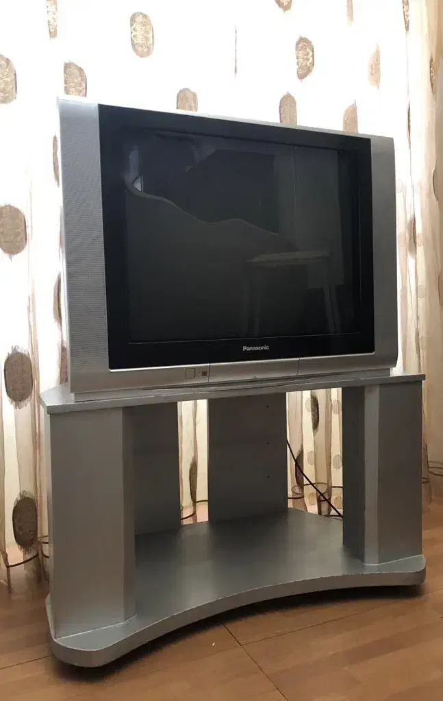 تلویزیون ۲۹ اینچ|تلویزیون و پروژکتور|ایلام, |دیوار