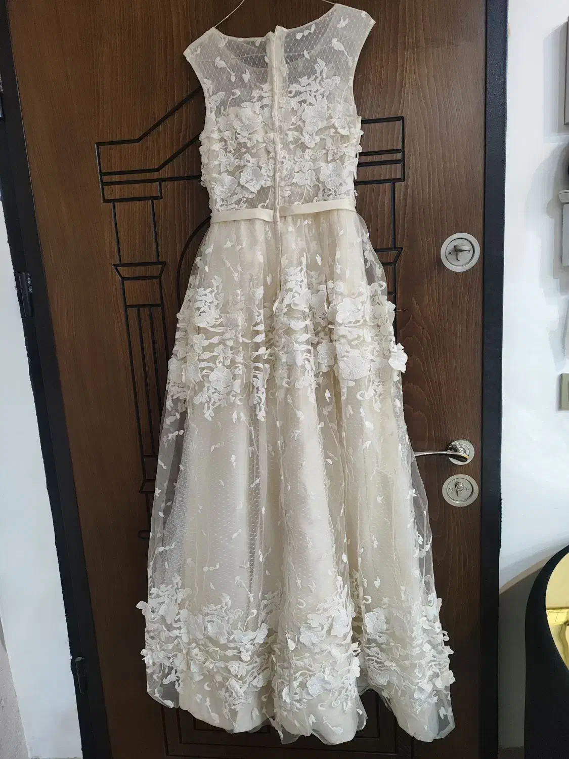 لباس مجلسی|لباس|داراب, |دیوار