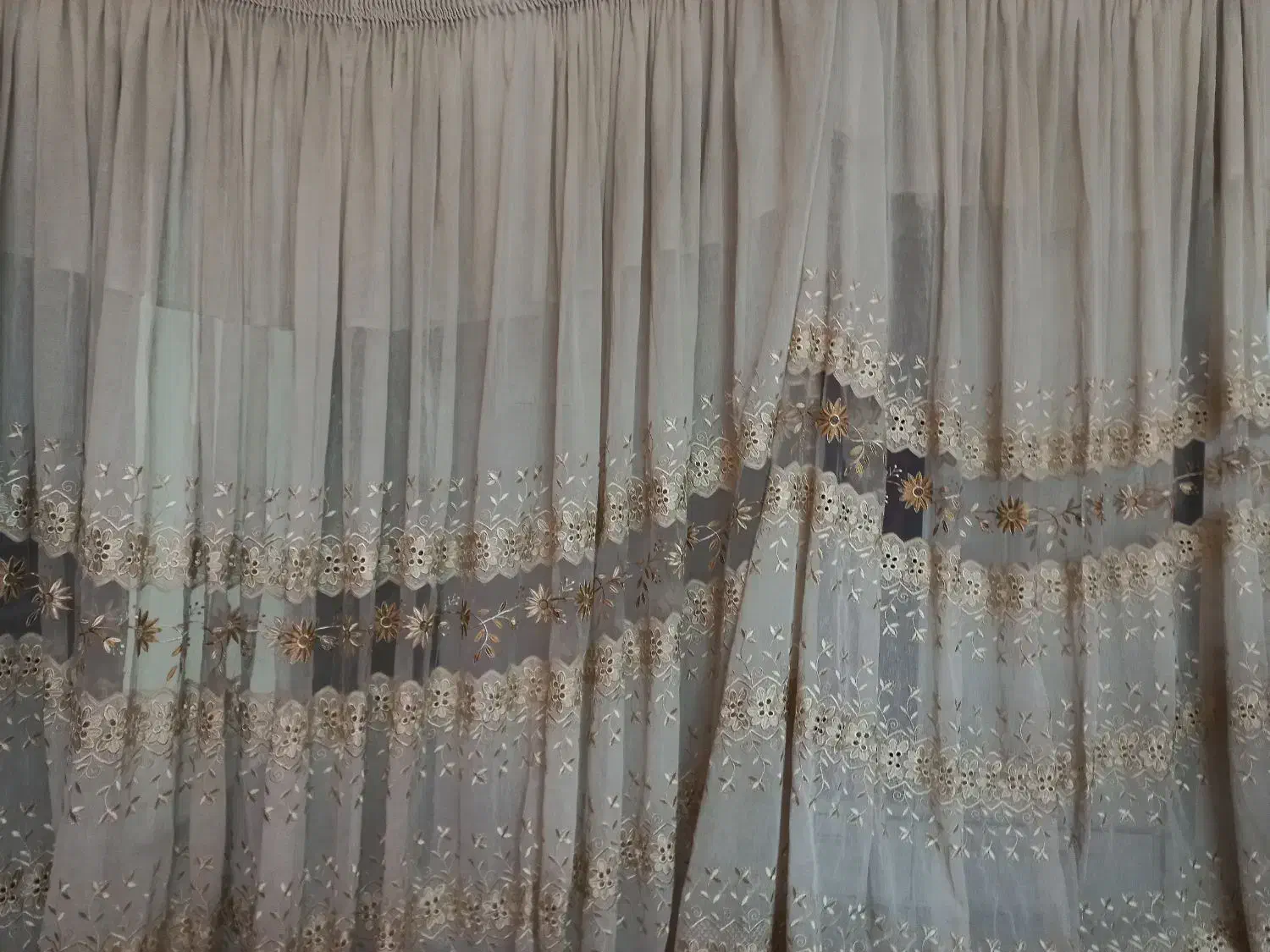 گلدان بلور قدیمی نونو|کلکسیون اشیاء عتیقه|کرمانشاه, |دیوار