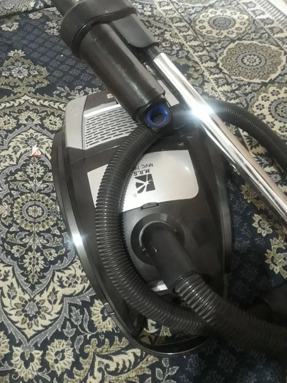 جاروبرقی  در حد نو کم استفاده شده|جاروبرقی، جارو شارژی، بخارشو|تهران, مشیریه|دیوار