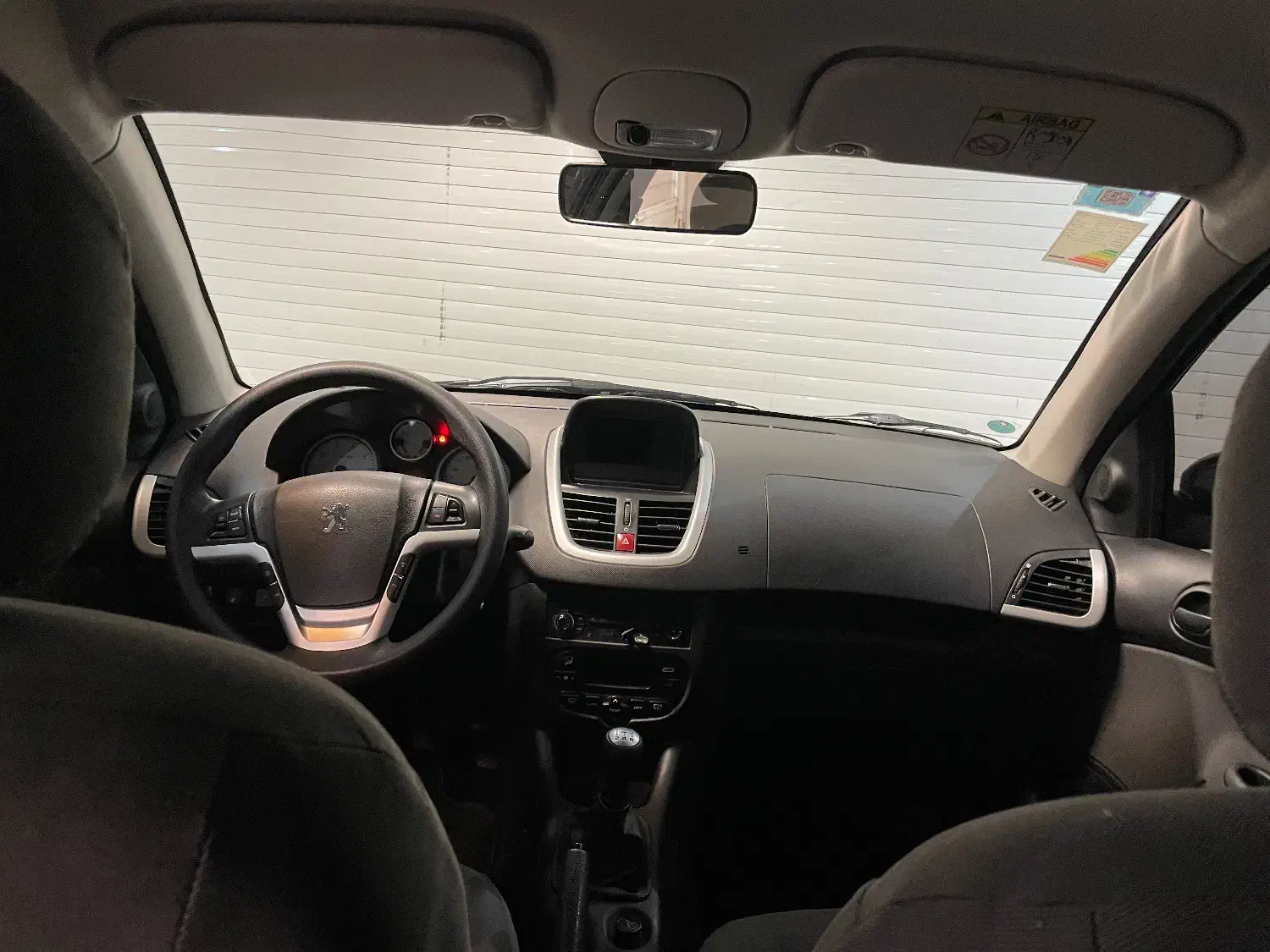 پژو ۲۰۷  سقف فلز  ۸۵گانه|خودرو سواری و وانت|اردبیل, |دیوار