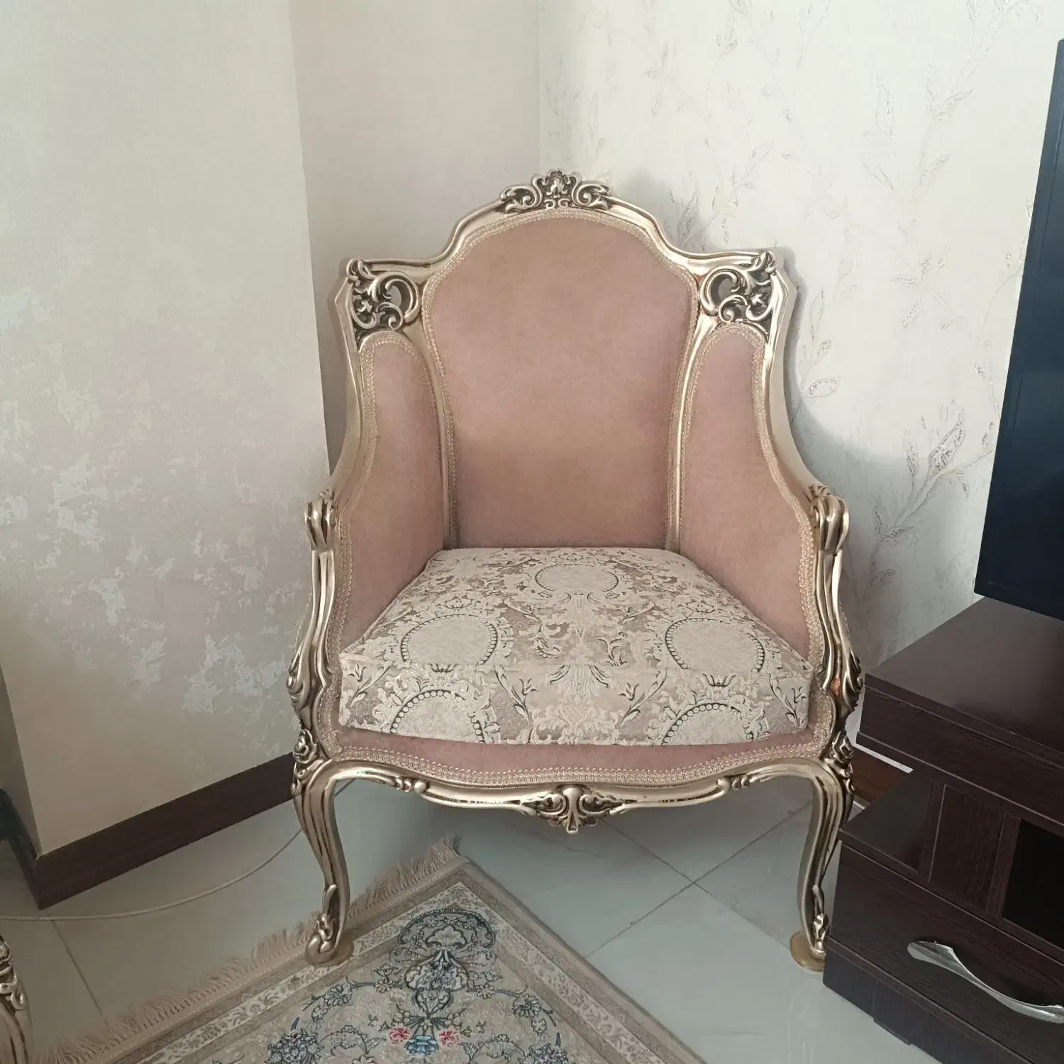 مبل تک نفره|مبلمان خانگی و میز عسلی|تهران, شهرک گلها|دیوار