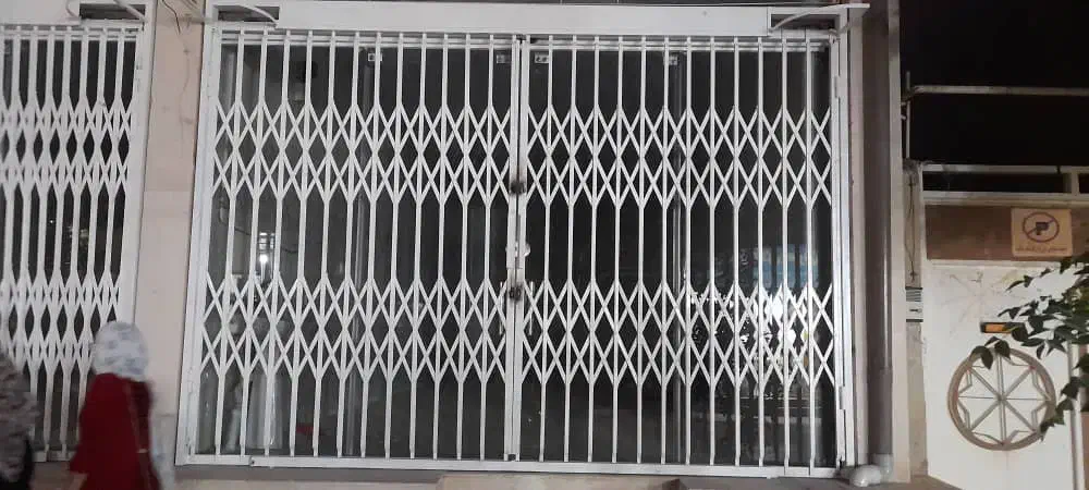 مغازه ۳۵ متری شادآباد خیابان عاشورا|اجارهٔ مغازه و غرفه|ایلام, |دیوار