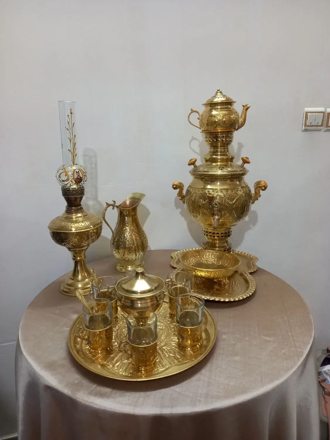 سرویس سماور برنج|کلکسیون اشیاء عتیقه|بروجرد, |دیوار