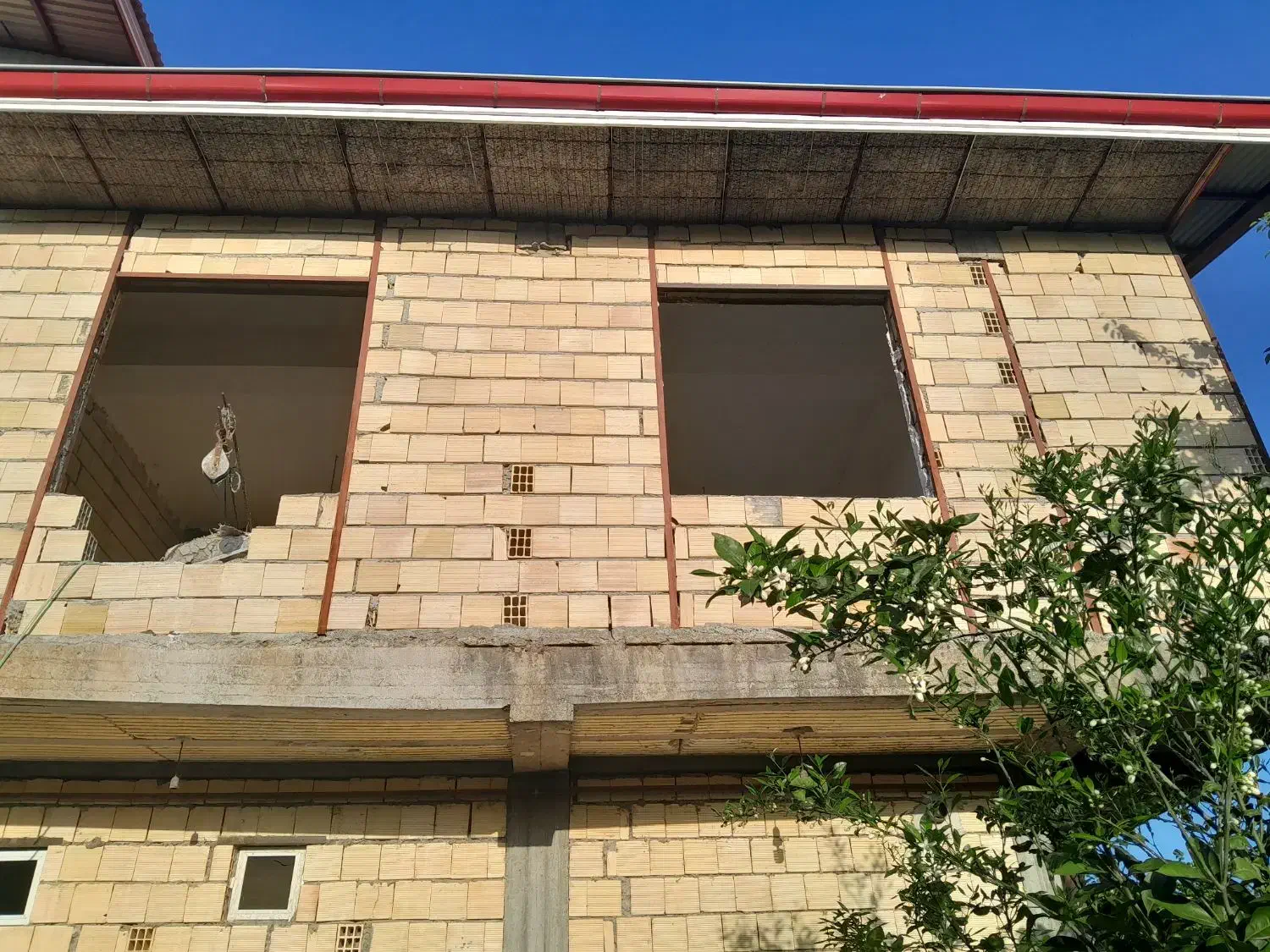 نیازمند شاگرد  بنایی و دیوار چینی هبلکس در تالش|استخدام معماری، عمران و ساختمانی|تالش, هشتپر|دیوار