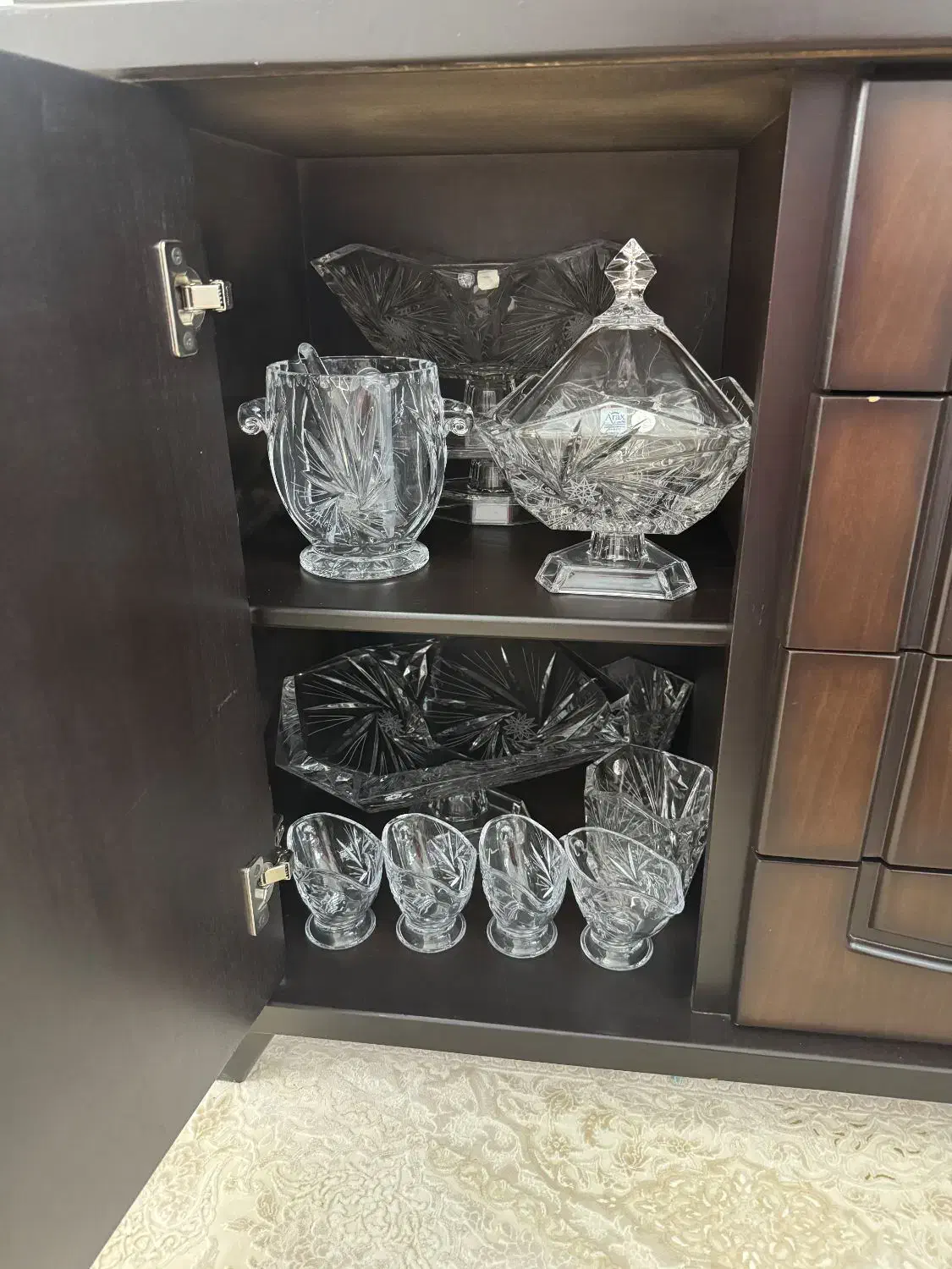 بوفه چوبی ویترینی|بوفه، ویترین، کنسول|بوئین زهرا, |دیوار