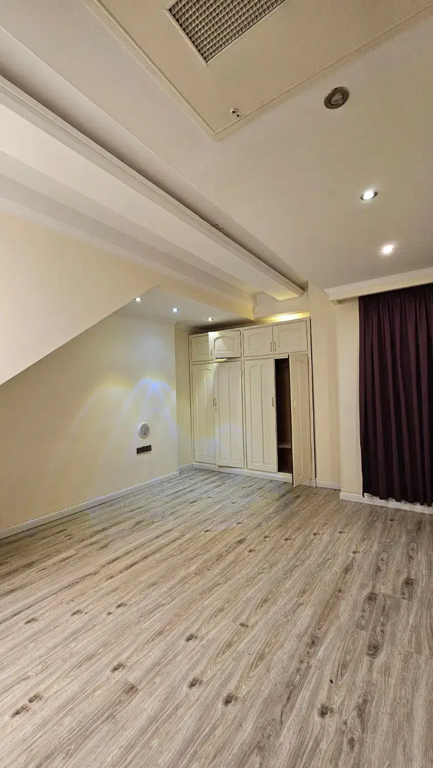 ۲۲۰ متر دوبلکس در فرمانیه شرقی / حتی مجرد