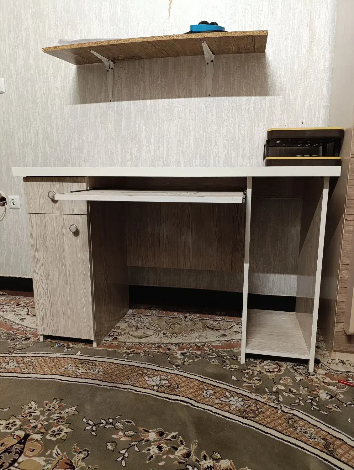 میز کامپیوتر صندلی گردون|میز تحریر و کامپیوتر|یزد, |دیوار