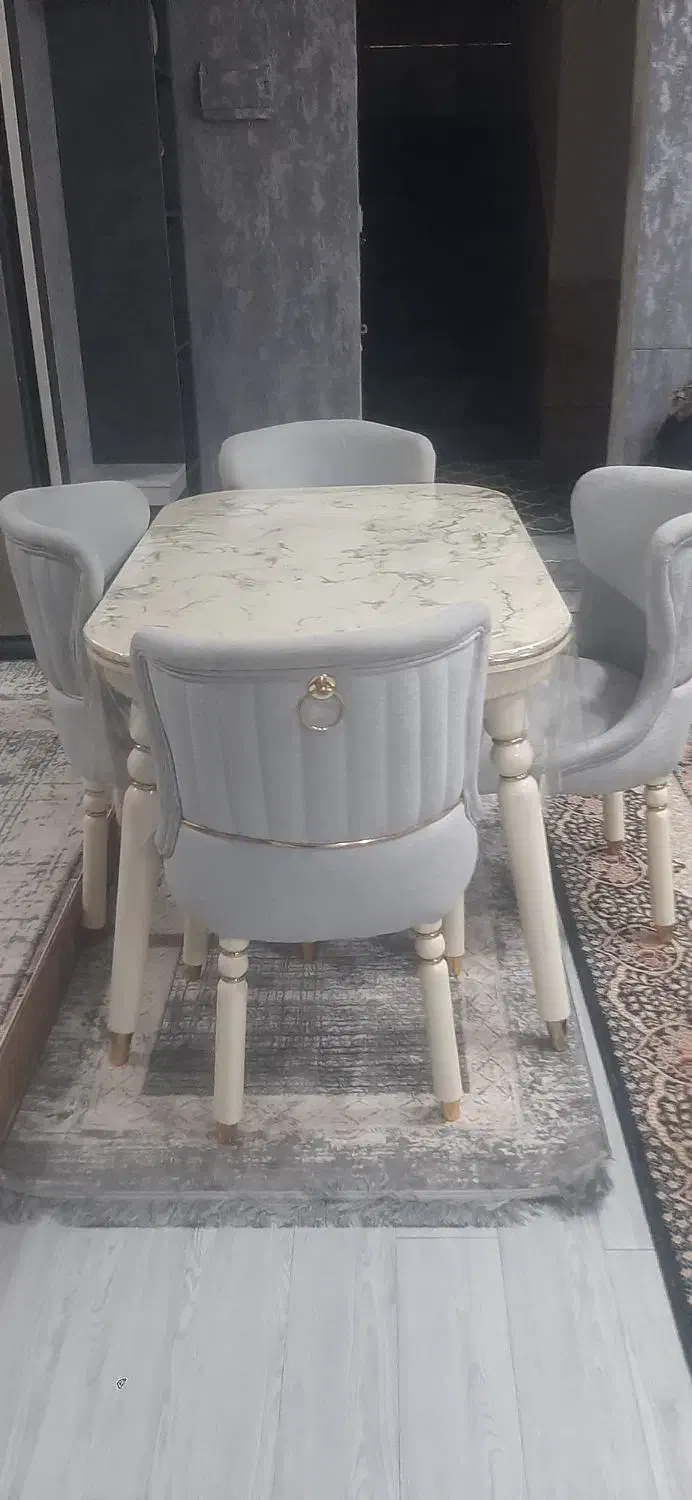 میز وصندلی نهار خوری چهار نفره|میز و صندلی غذاخوری|شیراز, کوشک میدان|دیوار