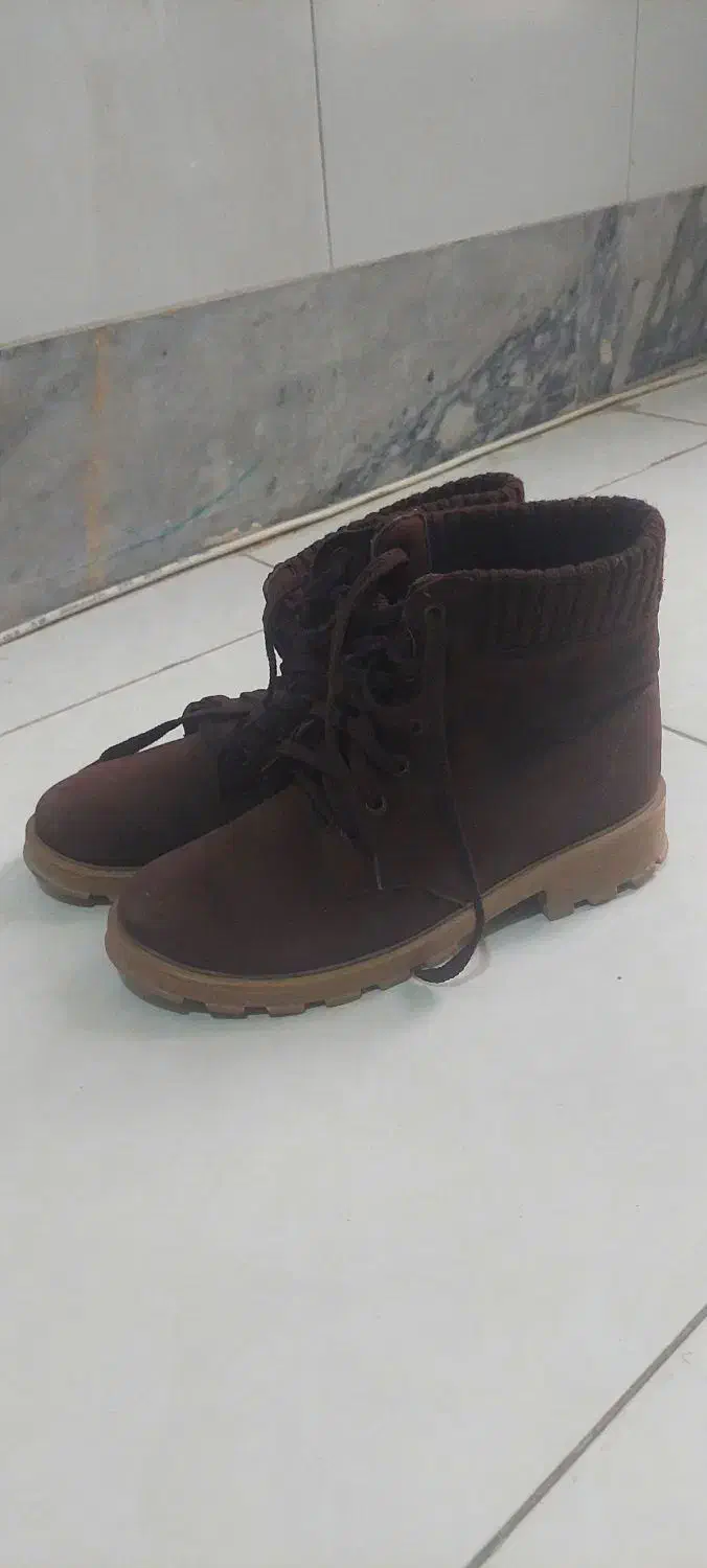 کفش بوت زنانه|کیف، کفش، کمربند|خمینی‌شهر, |دیوار