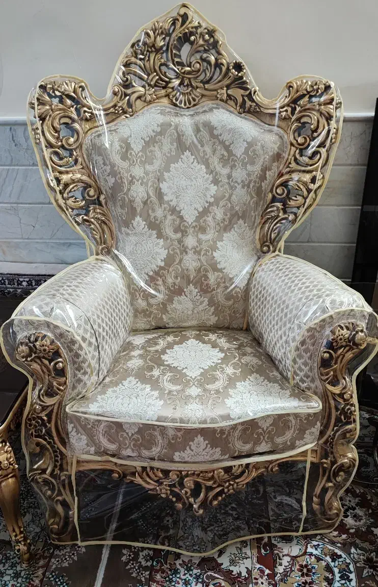 مبل سلطنتی ۷ نفره|مبلمان خانگی و میز عسلی|قم, امامزاده ابراهیم|دیوار