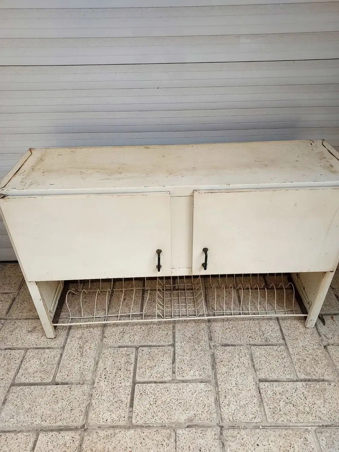 آبچکان|آبچکان و نظمدهنده ظروف|اردبیل, |دیوار