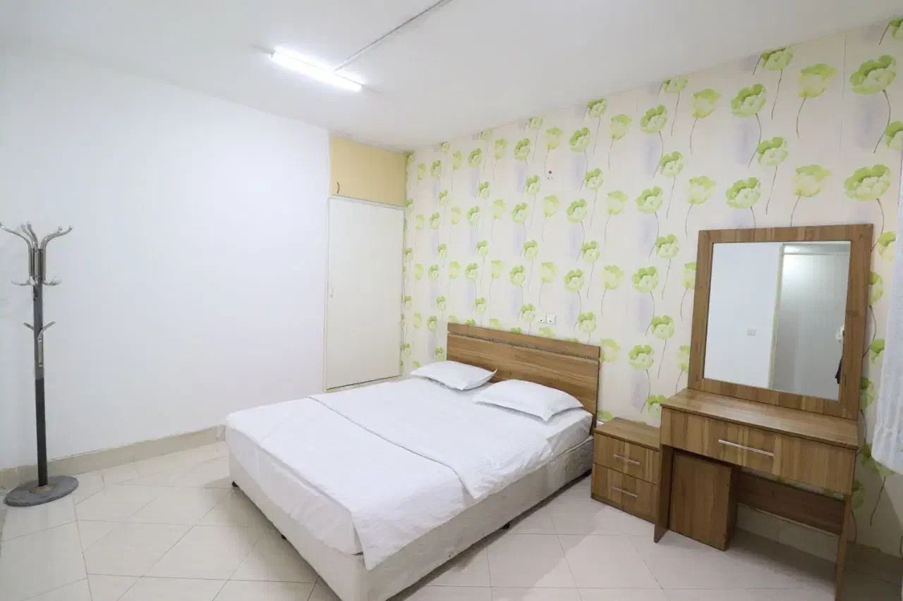 ظرفیت چهارنفر +نفرات اضافه|اجارهٔ کوتاه‌مدت آپارتمان و سوئیت|شیراز, فرهنگ شهر|دیوار