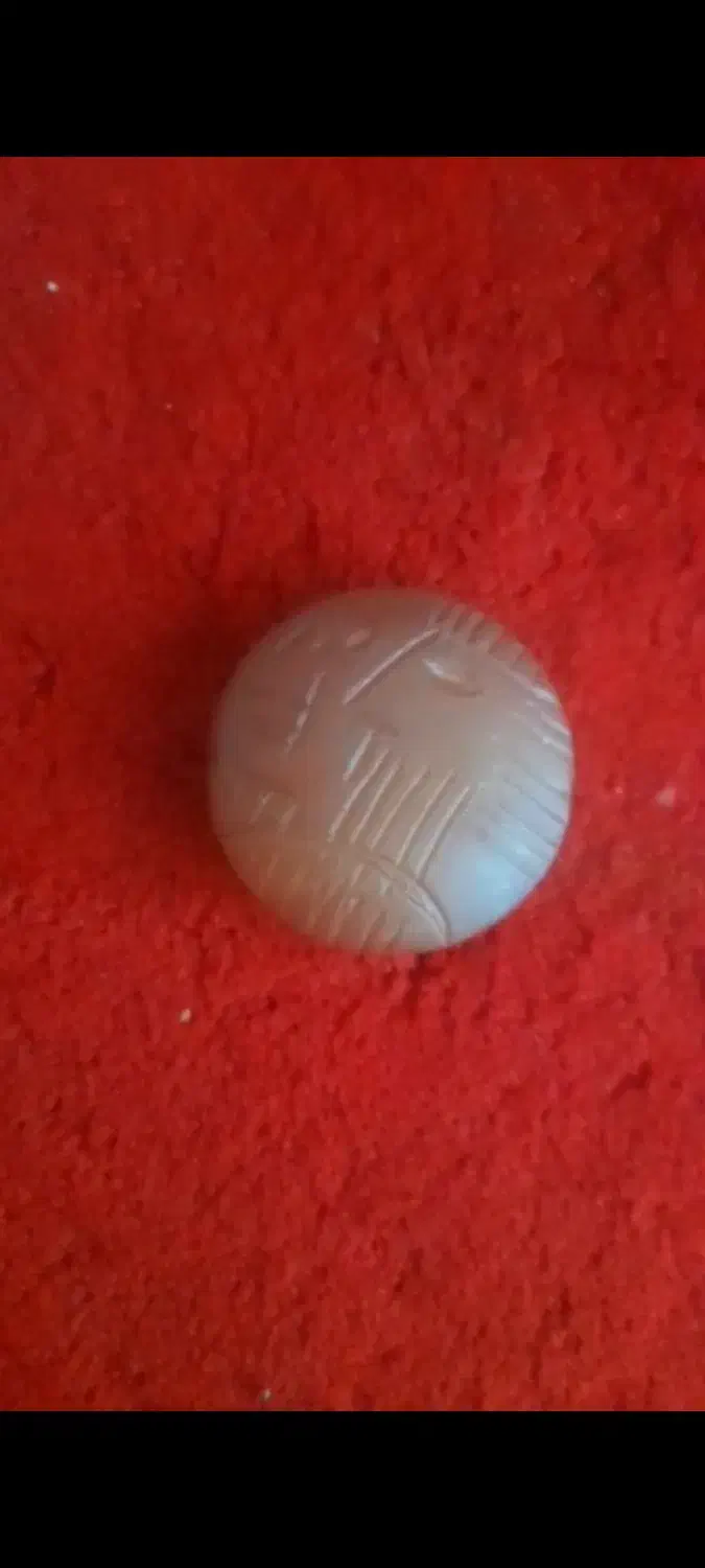 سنگ عقیق بسیار قدیمی|کلکسیون اشیاء عتیقه|اسلام‌‌آباد غرب, |دیوار