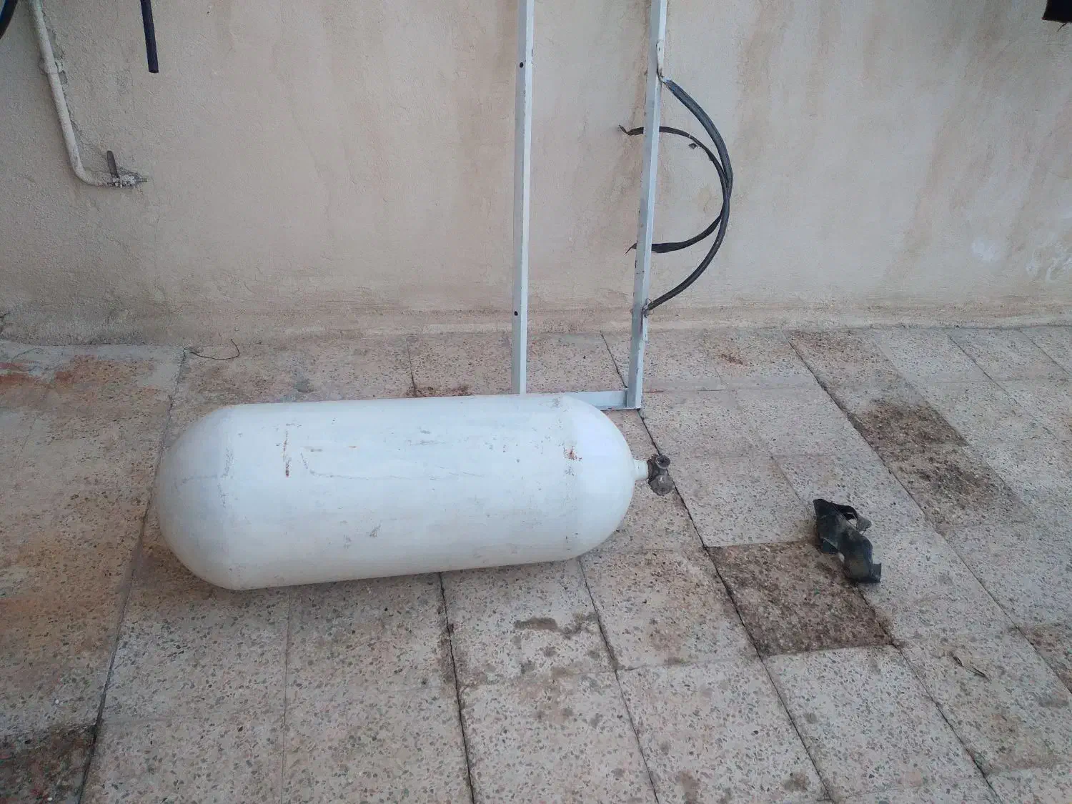 کپسول سی ان جی|ابزارآلات|دهلران, |دیوار