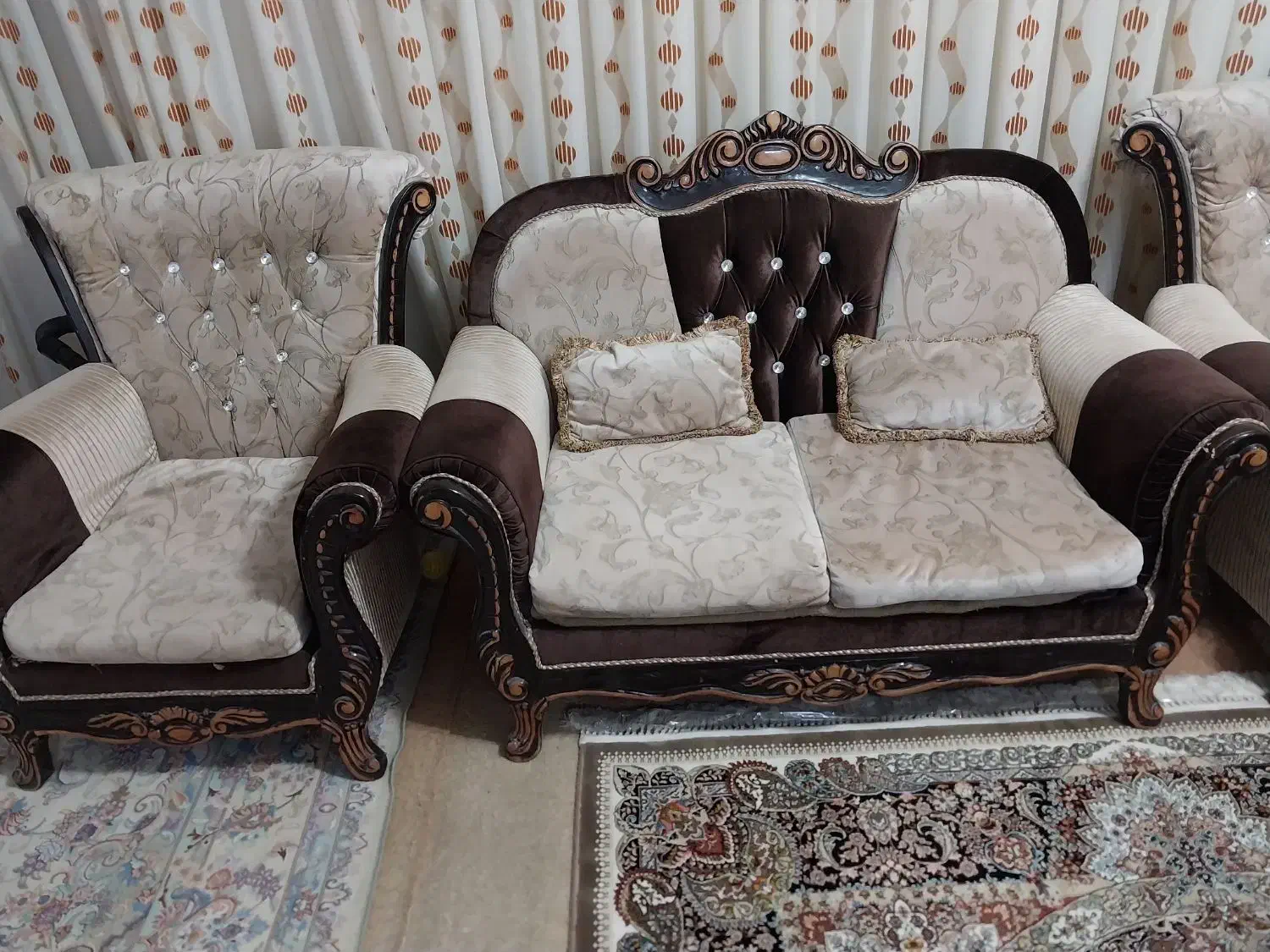 مبل|مبلمان خانگی و میز عسلی|زیباشهر, |دیوار