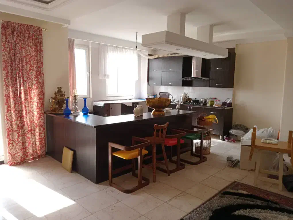 ۱۲۲متر تاپ لوکیشن پونک‌شمالی