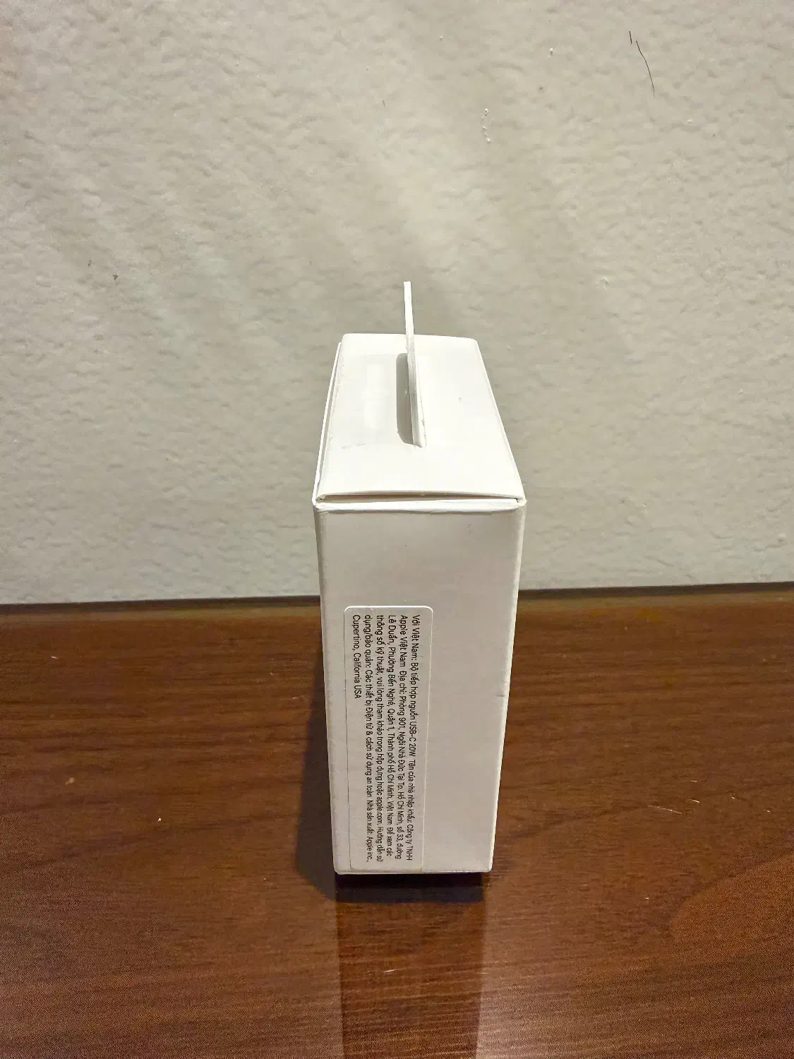 آداپتور ۲۰ وات دو پین اصلی اپل|لوازم جانبی موبایل و تبلت|تهران, آجودانیه|دیوار