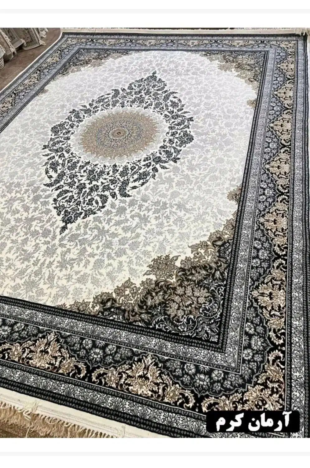 فرش۷۰۰شانه با اقساط۱۲ماهه ب قیمت درب کارخونه|فرش|تبریز, |دیوار