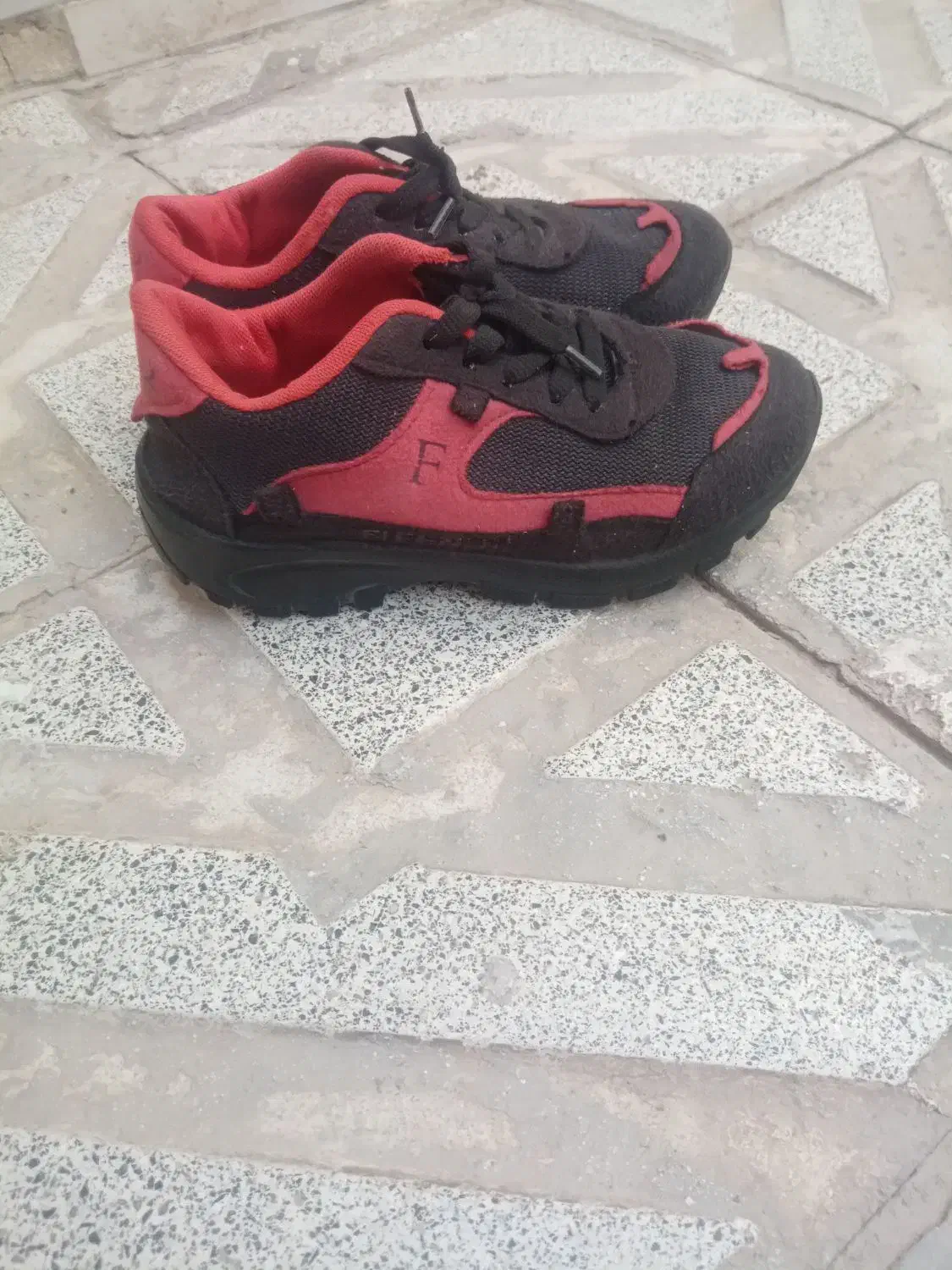 کفش|کفش و لباس بچه|نیشابور, میدون بار|دیوار