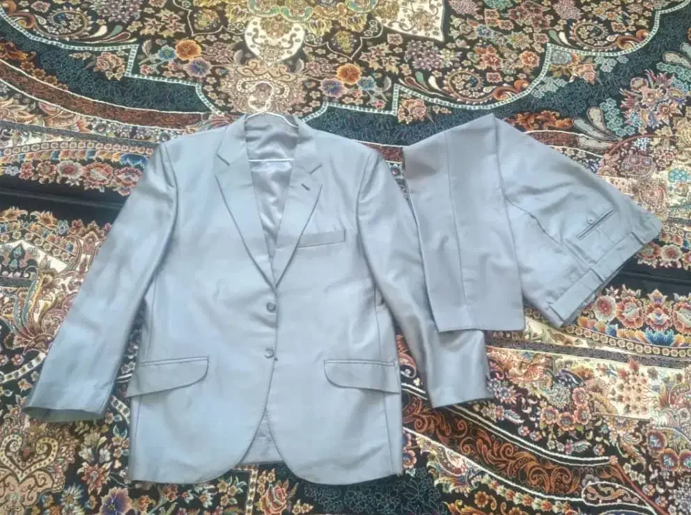 کت شلوار وکت تک|لباس|شیراز, تندگویان|دیوار