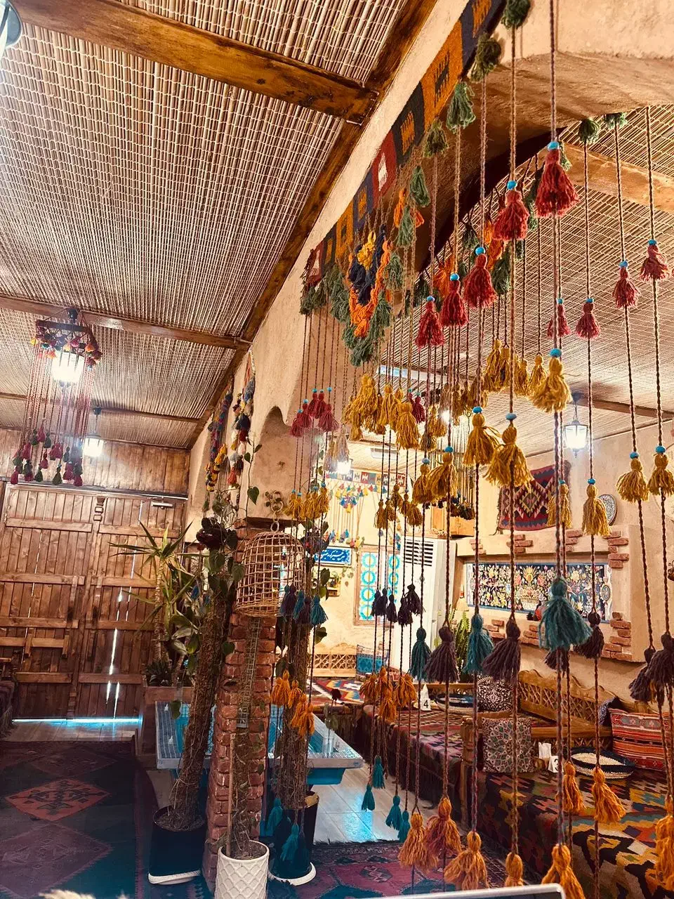 کمکاشپز|استخدام خدمات فروشگاه و رستوران|بندر ماهشهر, |دیوار