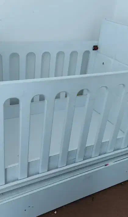 تخت کودک|تخت و صندلی بچه|شاهینشهر, گرگاب|دیوار