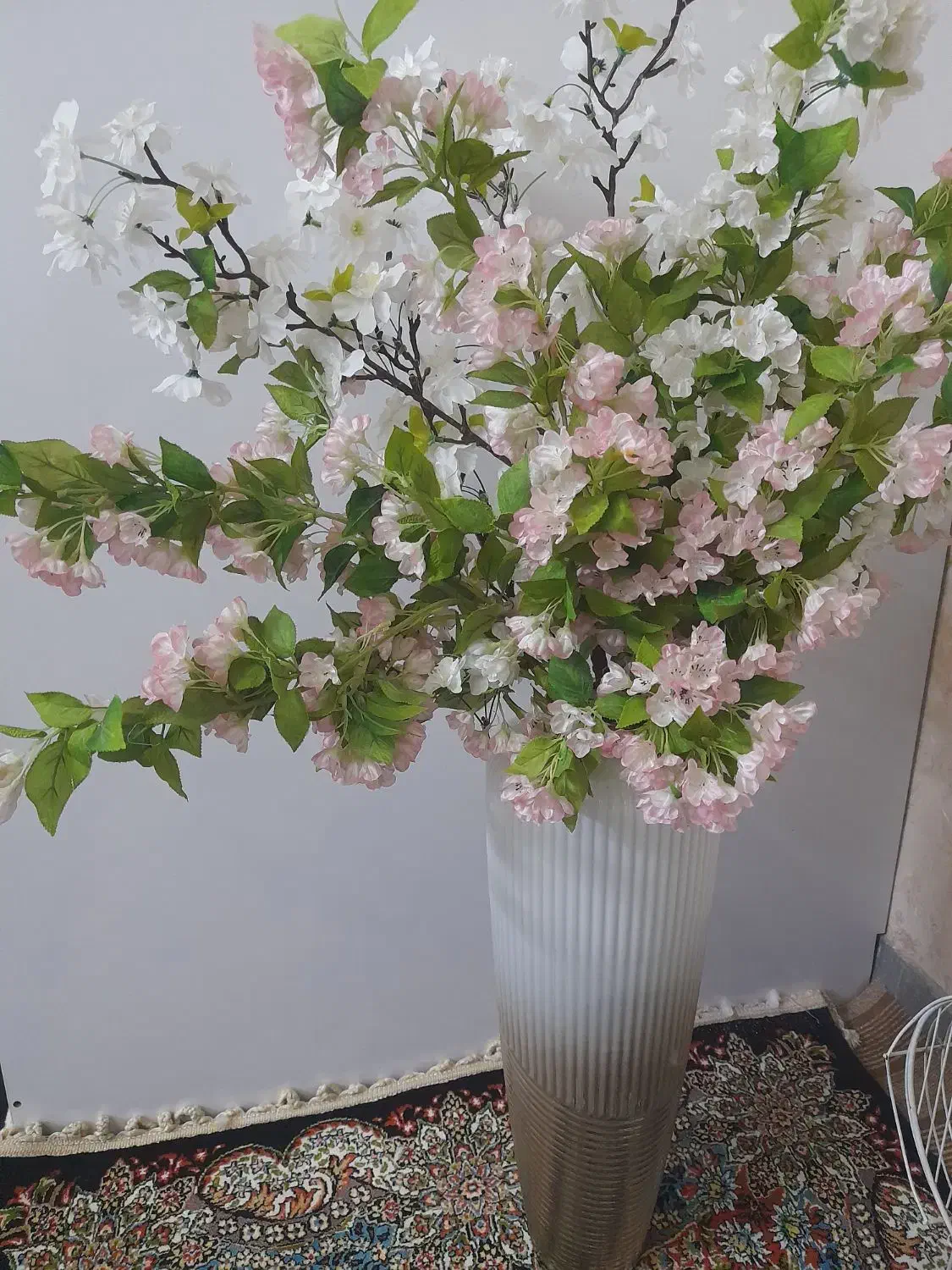 گل و گلدون|گل مصنوعی|رباطکریم, رباطکریم|دیوار