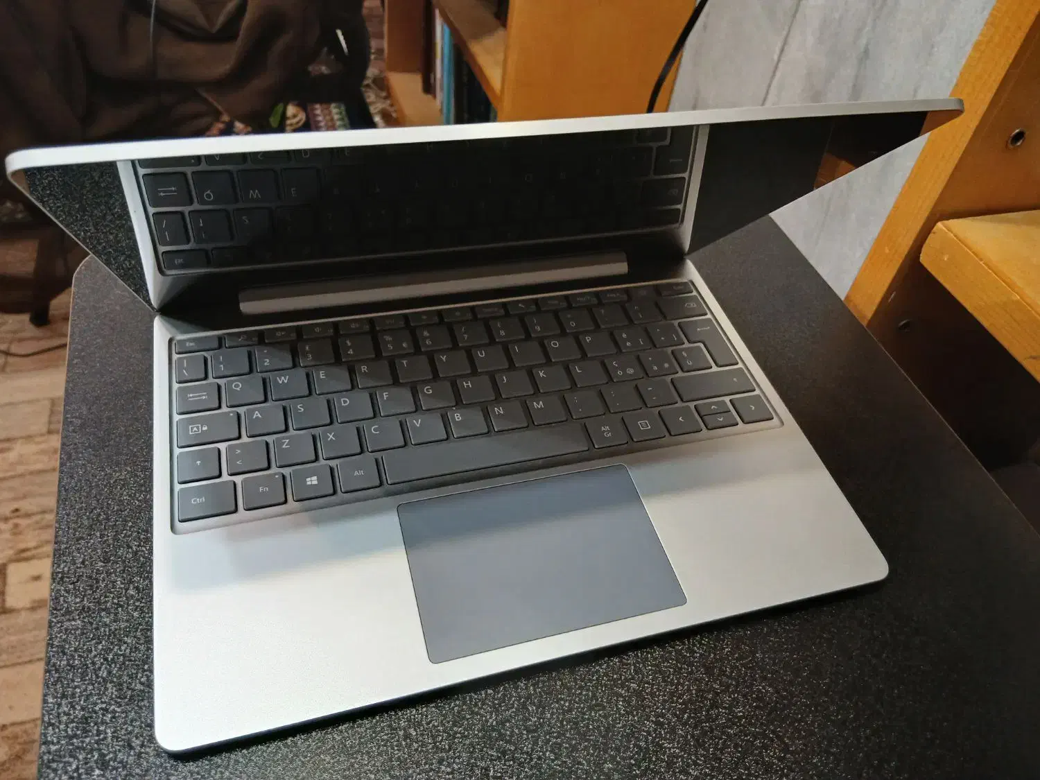 سرفیس لپتاپ GO|رایانه همراه|قم, عمار یاسر|دیوار