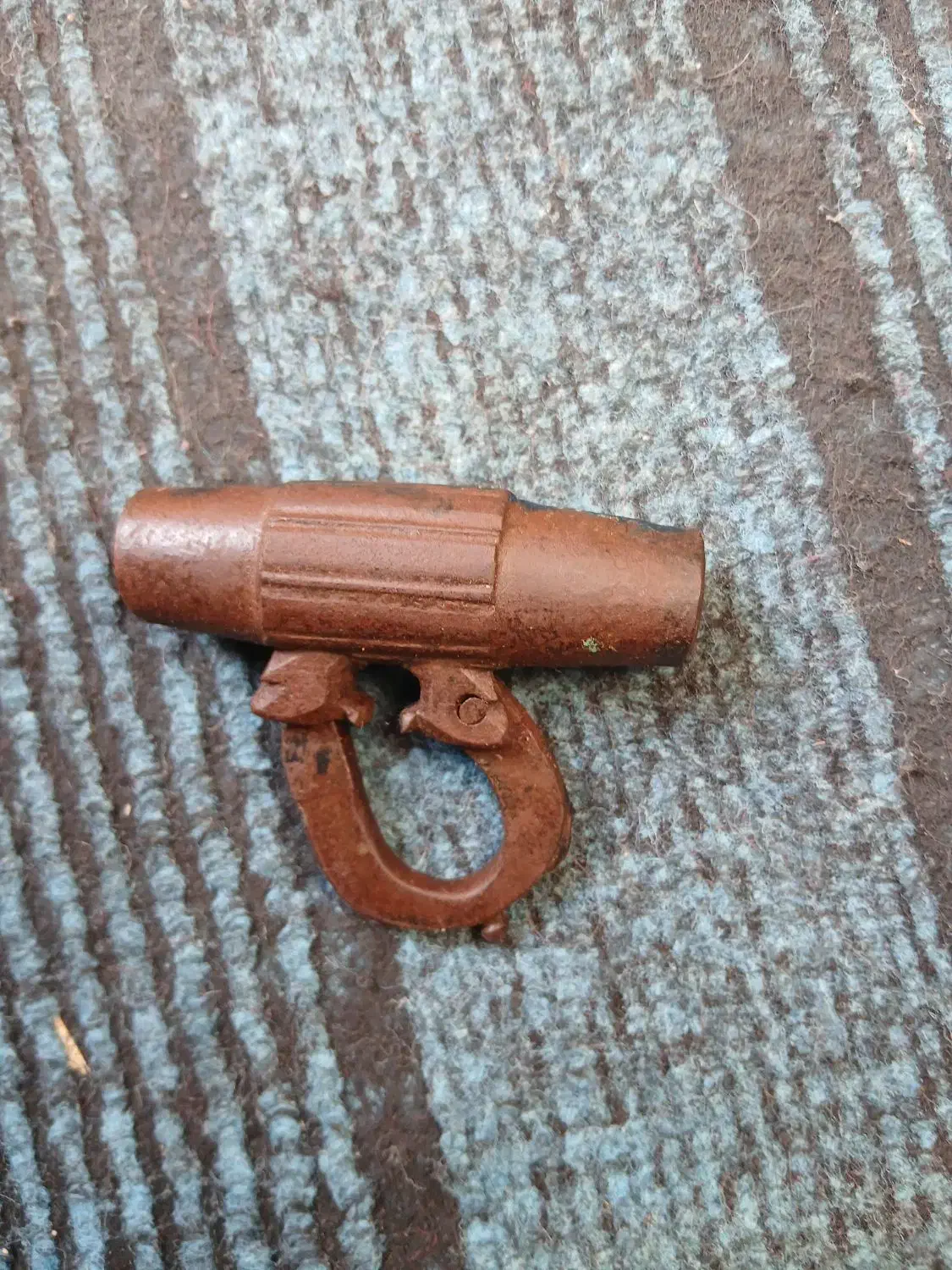 قفل|کلکسیون اشیاء عتیقه|بابا حیدر, |دیوار