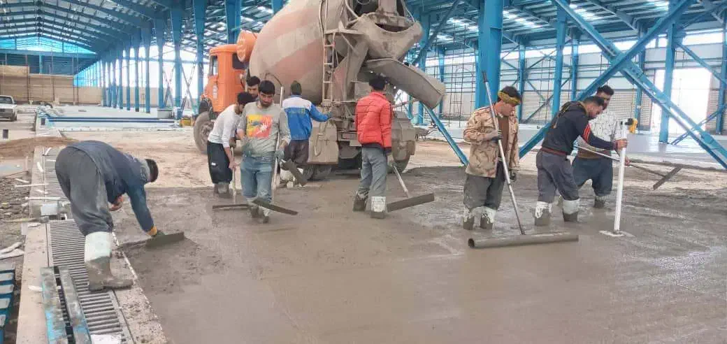 پیمانکاری وبتون ریزی با ماله پروانه|خدمات پیشه و مهارت|تهران, شهرک استقلال|دیوار