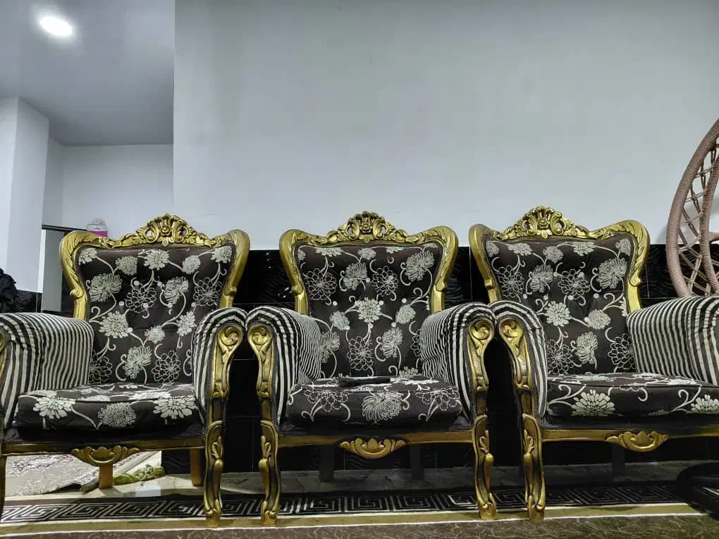 فروش مبل ۹نفر|مبلمان خانگی و میز عسلی|قشم, |دیوار