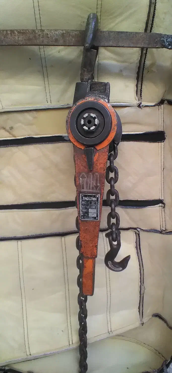 تیفور ژاپنی ۳.۲۰۰تنی. و ابزار|ابزارآلات|خمینیشهر, |دیوار