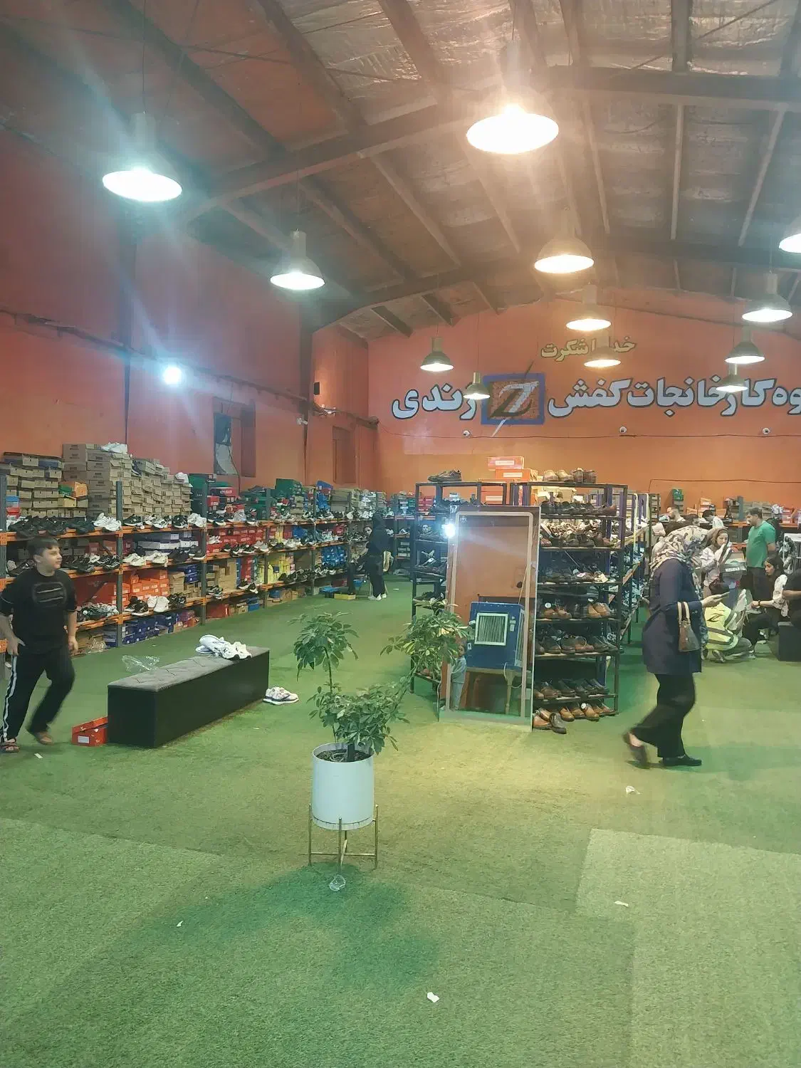 استخدام|استخدام خدمات فروشگاه و رستوران|اسلامشهر, ایرین|دیوار