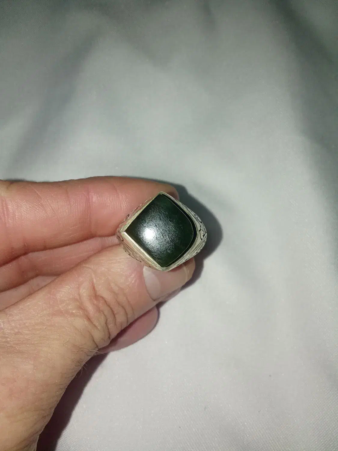 انگشتر یشم یمنی طرح نقطه وشجردرختی|جواهرات|کرمان, |دیوار