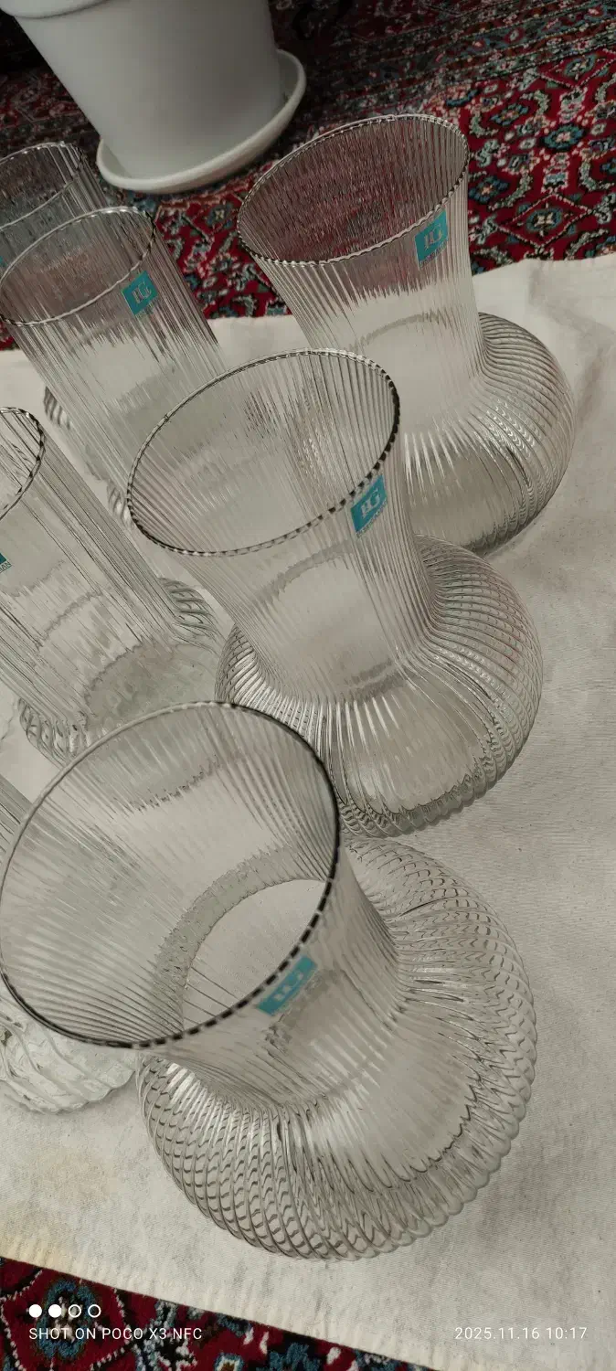 فروش تعدادی شیشه برای دسته گل، بامبو، خرس والنتاین|صنایع دستی و سایر لوازم تزئینی|سنندج, |دیوار