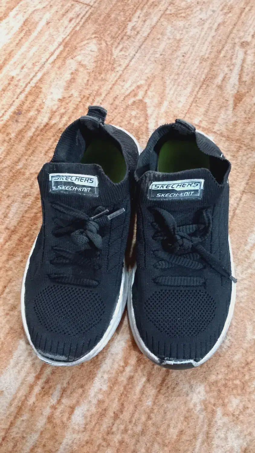 کتونی سفیدوکفش مشکی|کفش و لباس بچه|قزوین, |دیوار