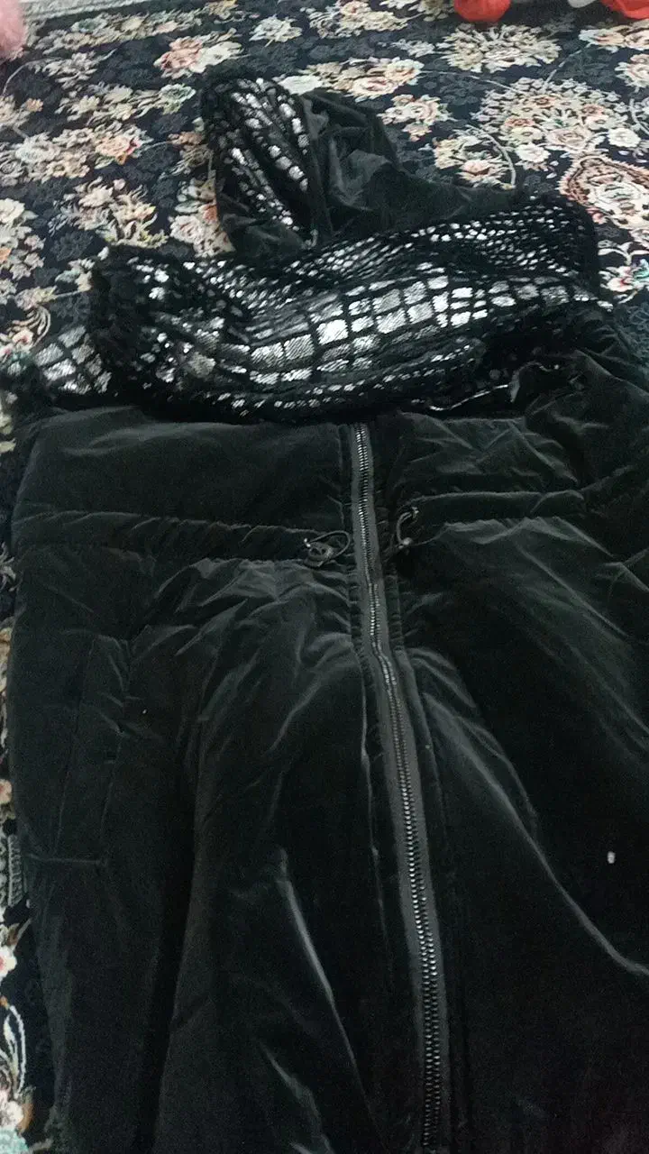 کاپشن گرم|لباس|دهگلان, |دیوار