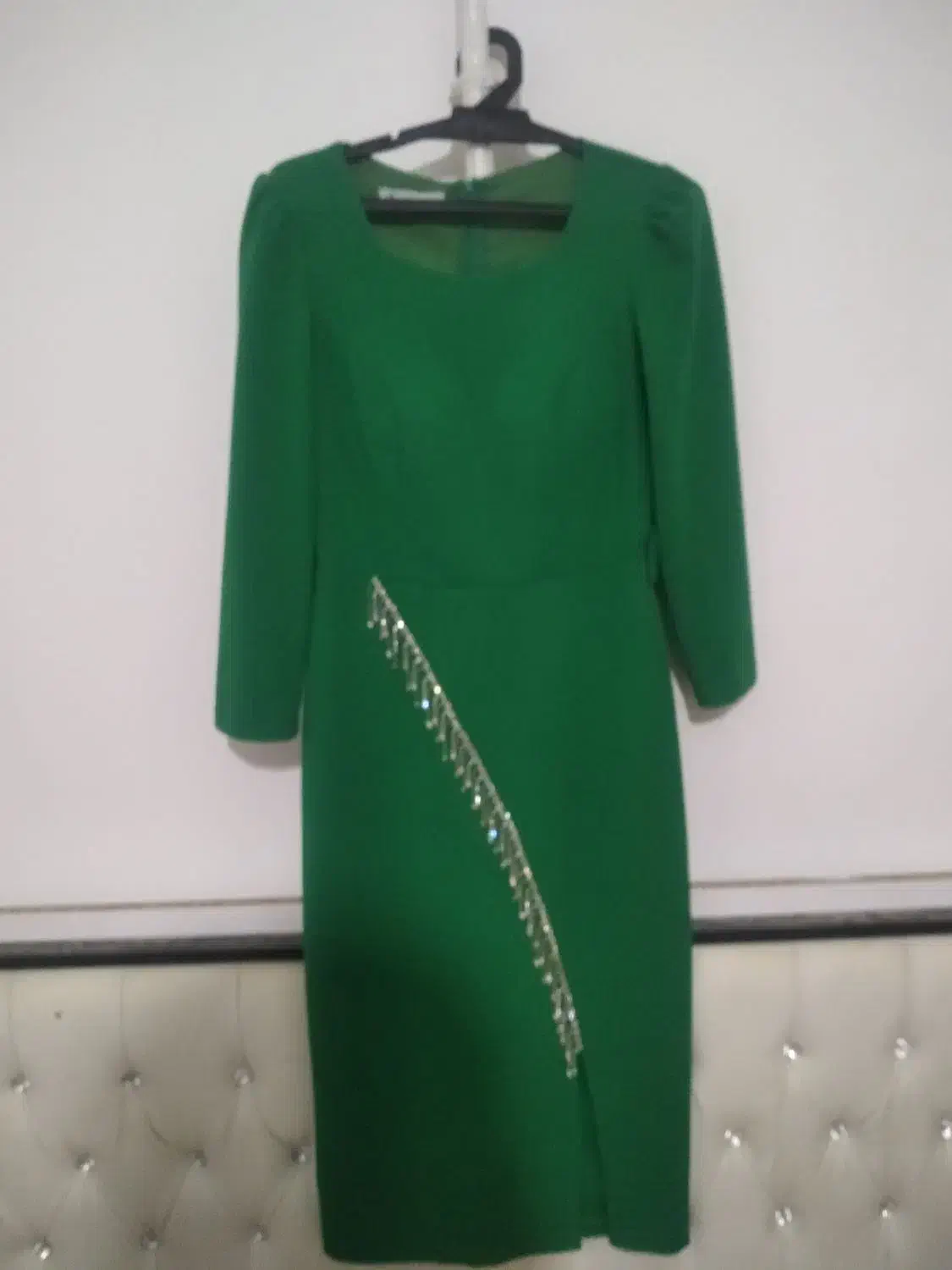 لباس مجلسی|لباس|نقده, |دیوار