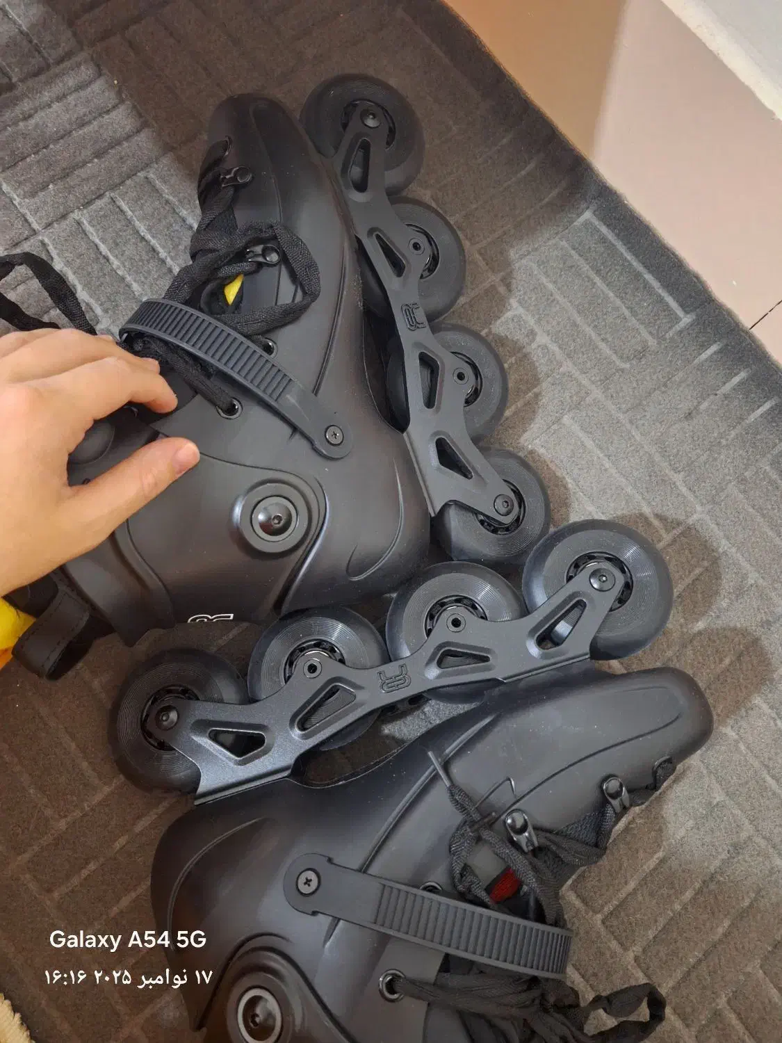 اسکیت Rr3|دوچرخه، اسکیت، اسکوتر|هشتگرد, هشتگرد قدیم|دیوار