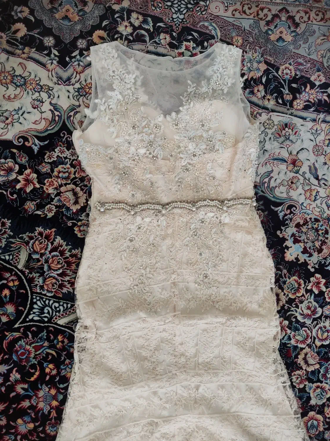 لباس مجلسی|لباس|لنجان, |دیوار